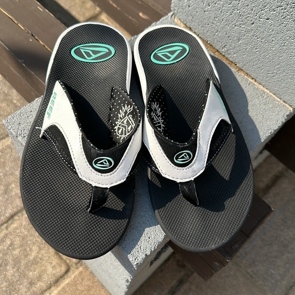 Reef sandals - Picture 3 of 5